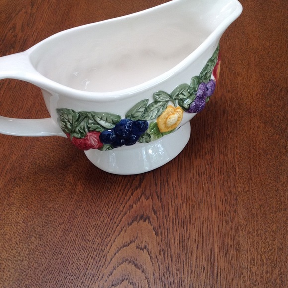Dress up your holiday table! Gravy Boat w/ raised fruit pattern, Linens&Things - Picture 2 of 5